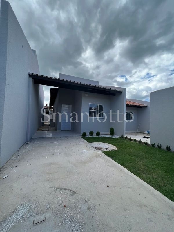 Casa à venda de 2/3 quartos em Gererau - Itaitinga