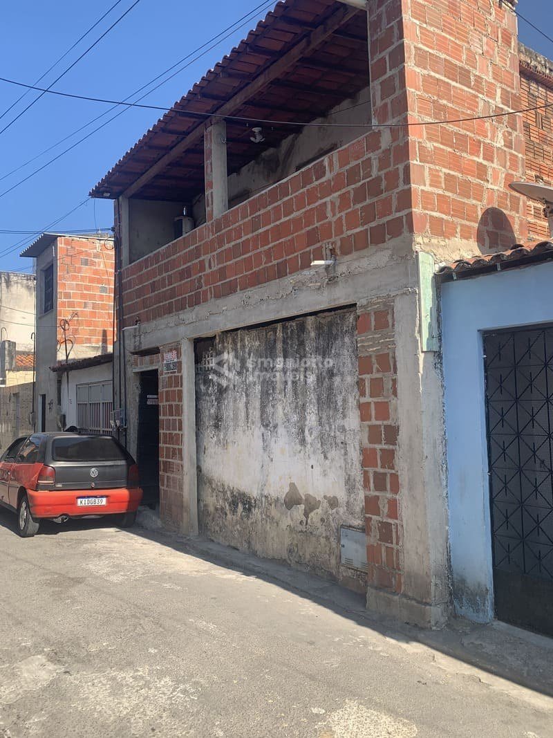 Casa Duplex à Venda no Carlito Pamplona – Fortaleza
