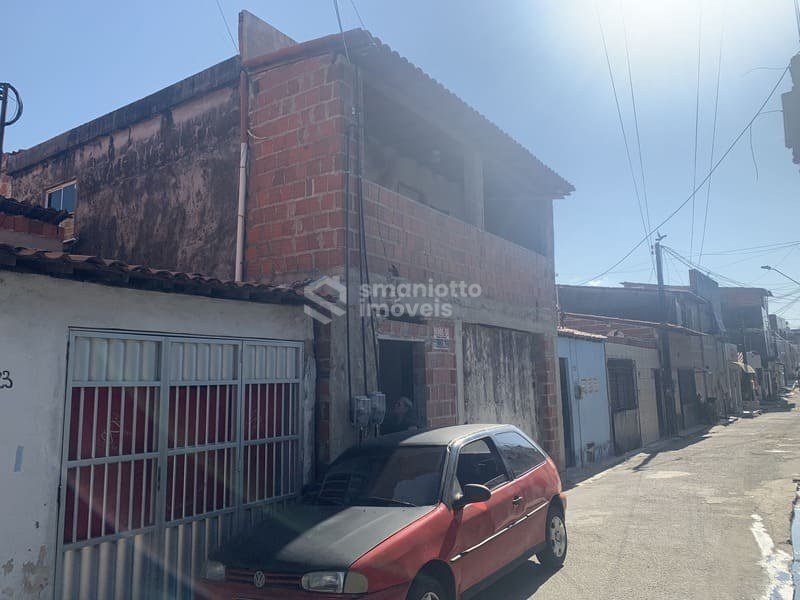Casa Duplex à Venda no Carlito Pamplona – Fortaleza